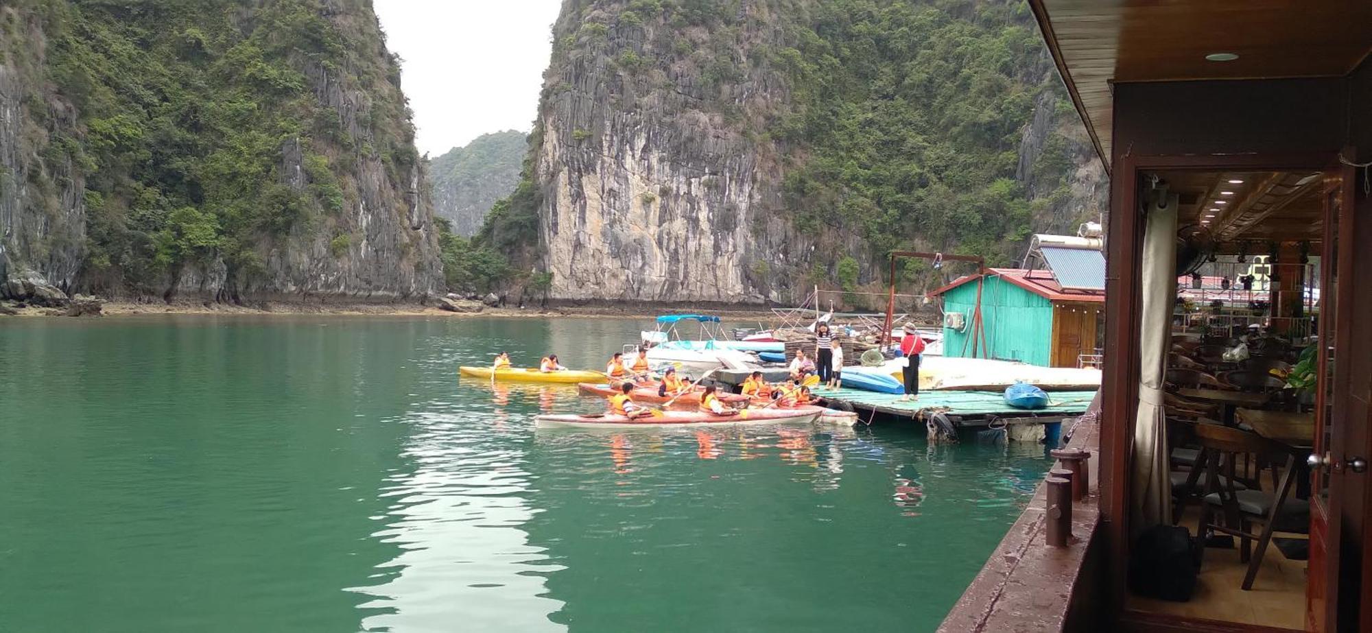 Cat Ba Victory Hostel Dong Khe Sau Luaran gambar