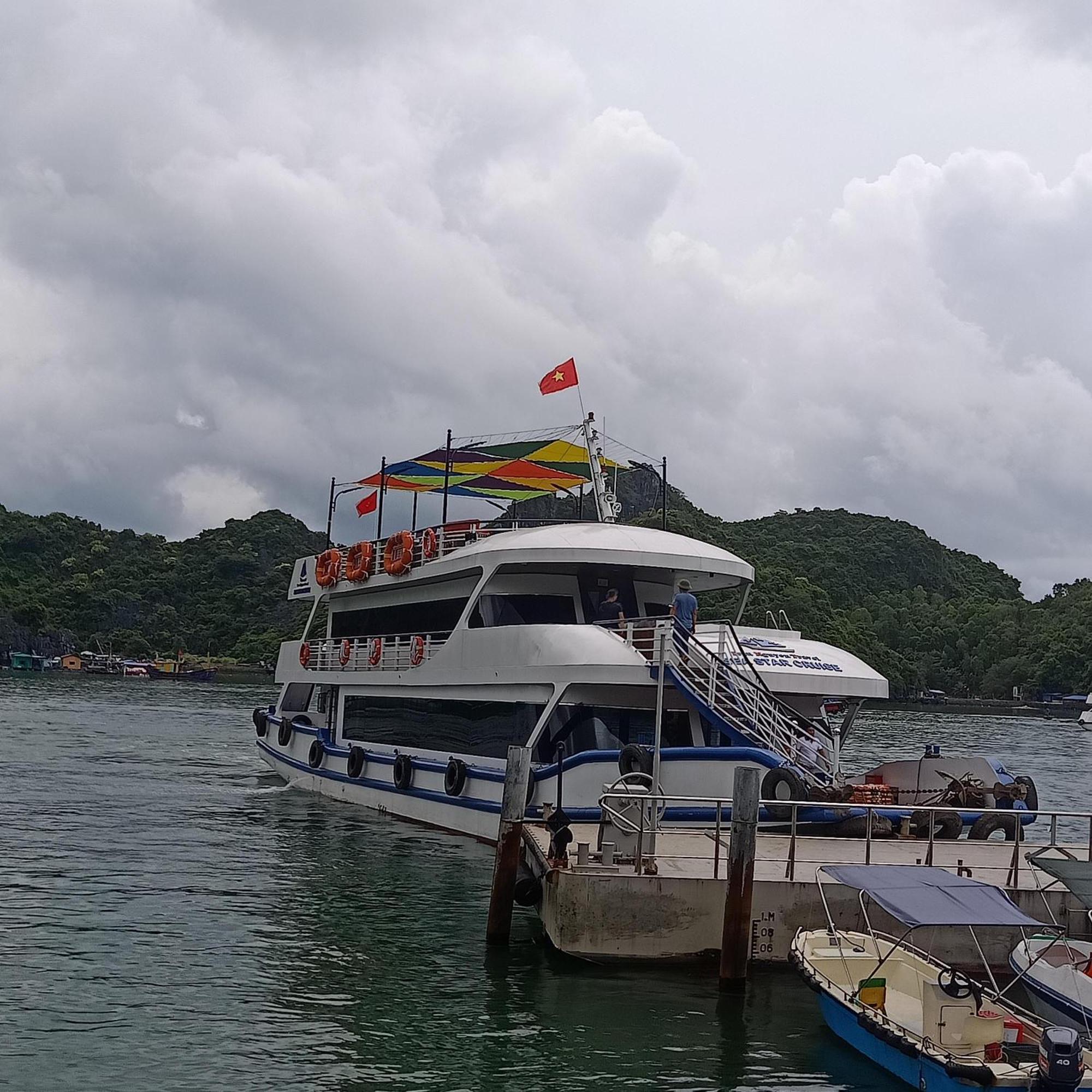 Cat Ba Victory Hostel Dong Khe Sau Luaran gambar